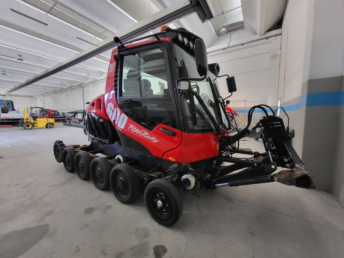 600 Polar 828