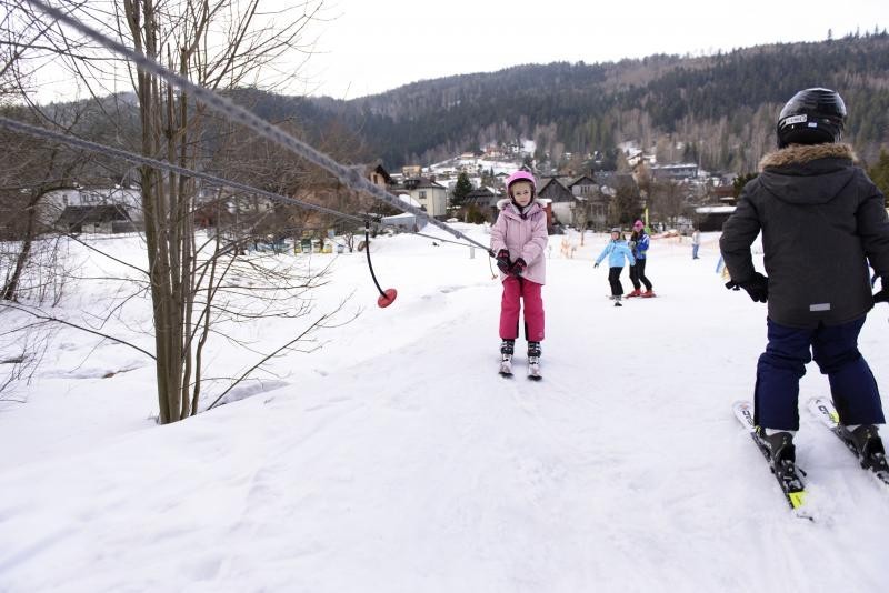 GLOB SPORT POLGLOB 2P Skilift: Perfekt für Anfänger und kleine Skipisten - BABYLIFT