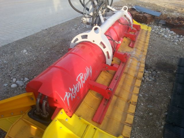 Fraese PistenBully 300