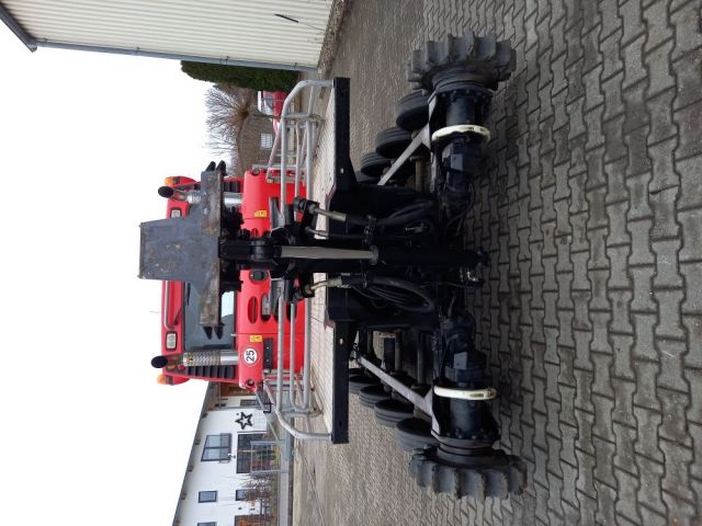 Kässbohrer Pistenbully 300 Polar