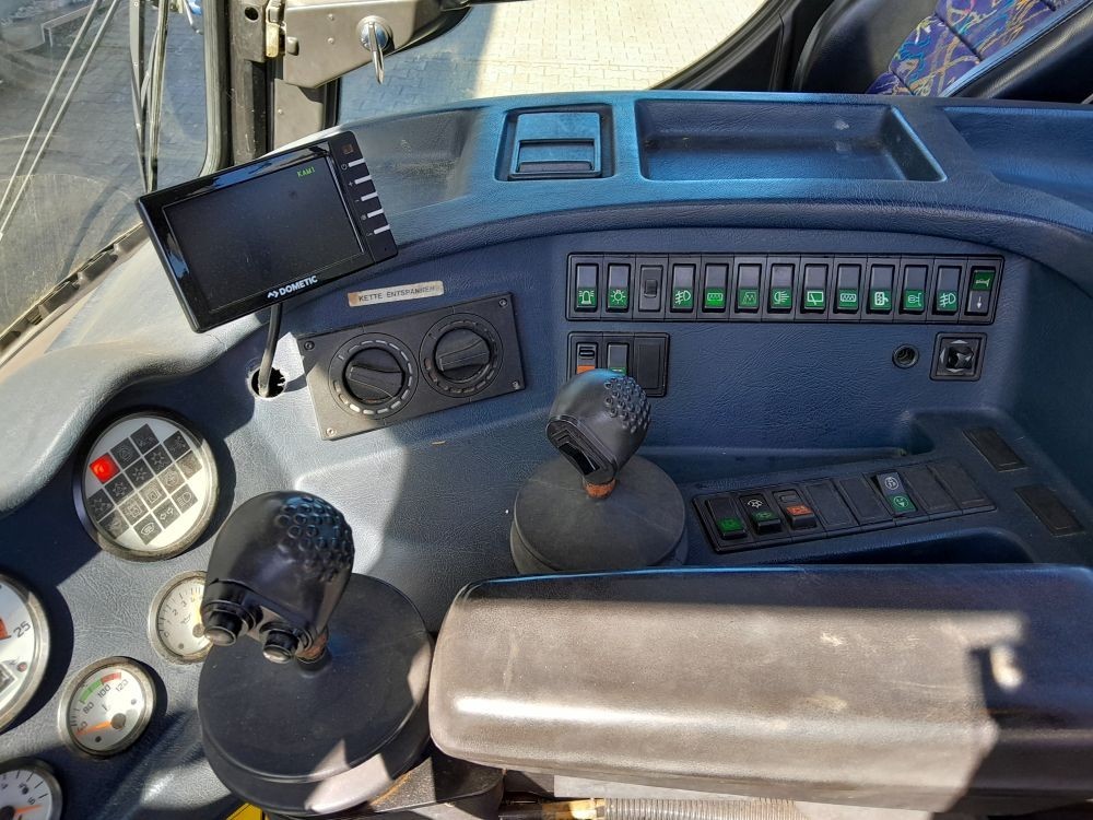 Pistenbully 300 mit Personenkabine