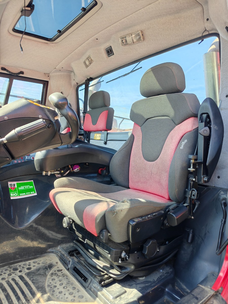 PistenBully 600 Polar SCR PT-330