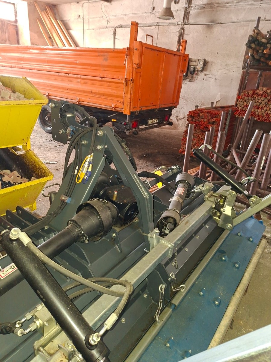 Loipenfräse LF240 3m Arbeitsbreite