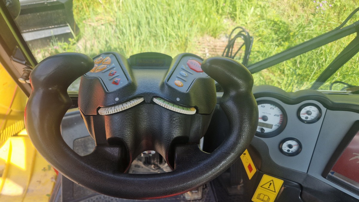 Kässbohrer PistenBully 600 Bj. 2006 mit 13.500h Pistenraupe Fräse