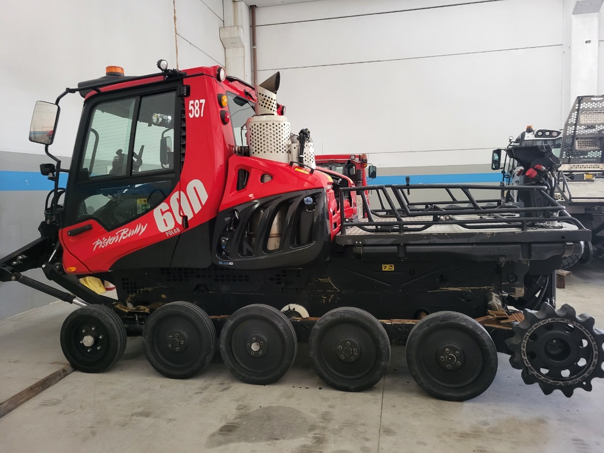 600 Polar 828