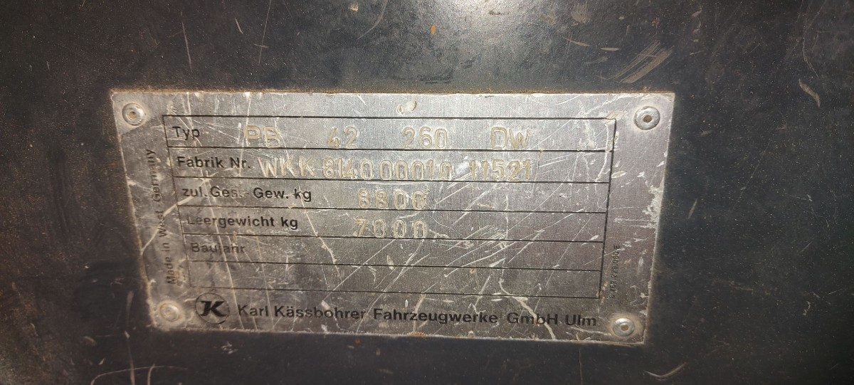 Kässbohrer 260 DW