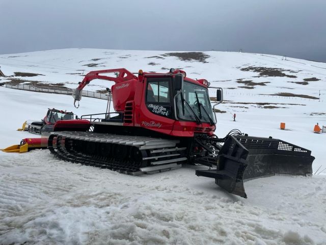 Pisten Bully 300W