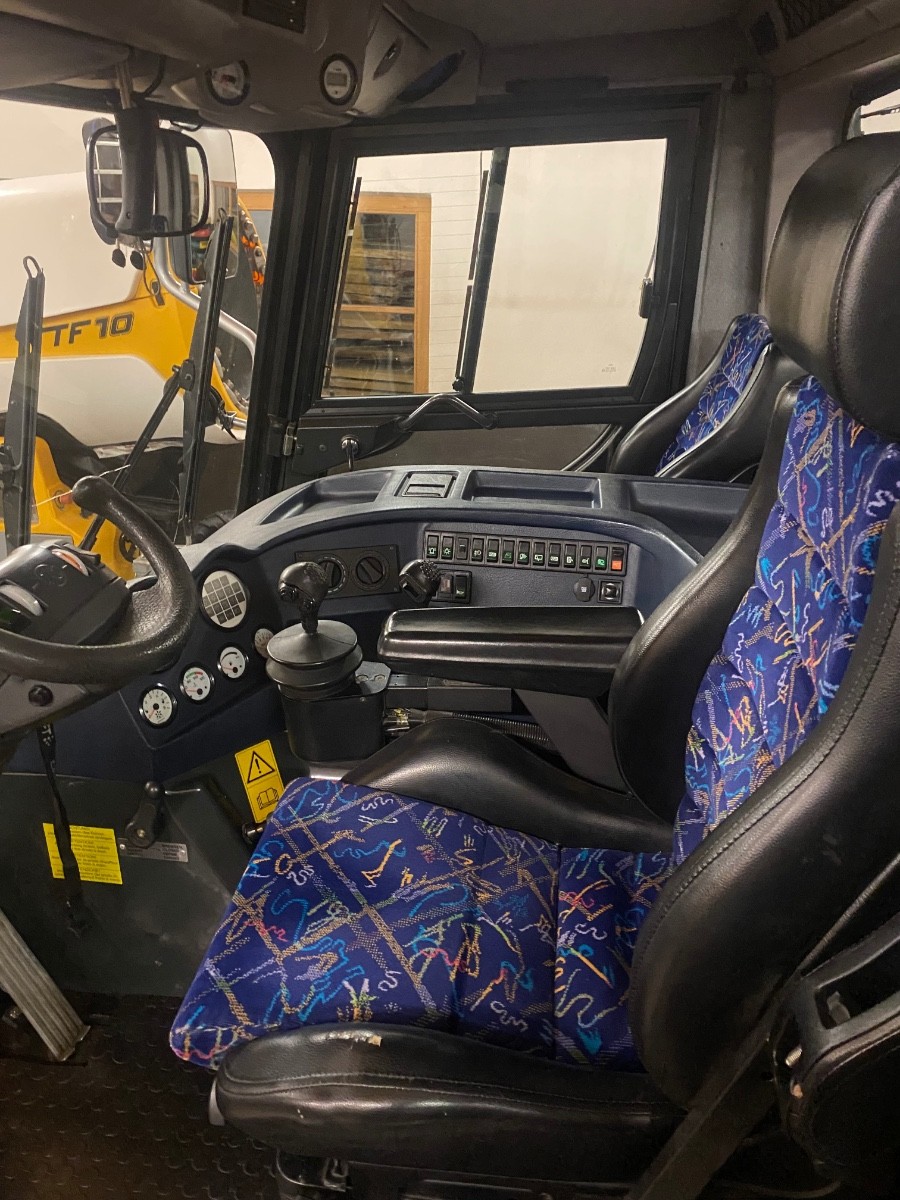 Pistenbully 300