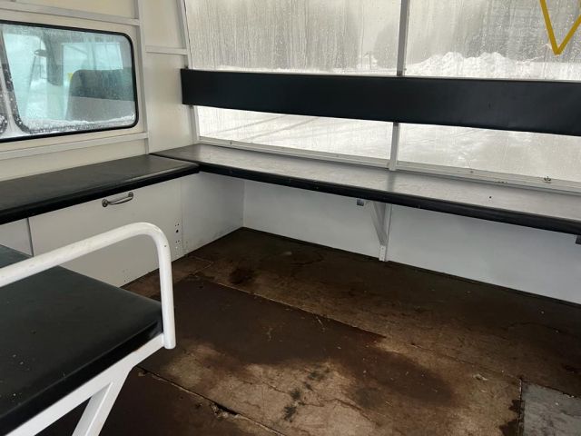 Kässbohrer PB200 mit Kabine