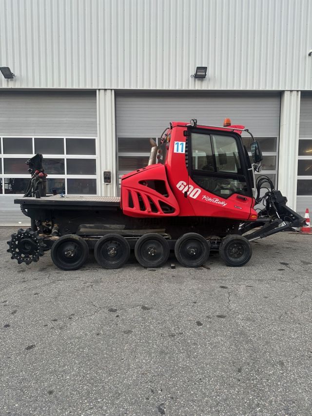 PistenBully 600 SCR PT-275