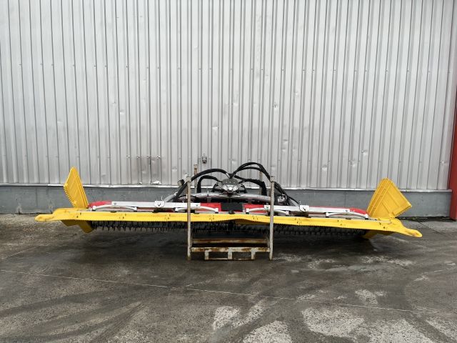 PistenBully 600 SRC PT-260