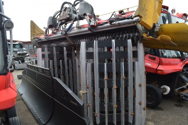 PistenBully 600 W SCR PT-240