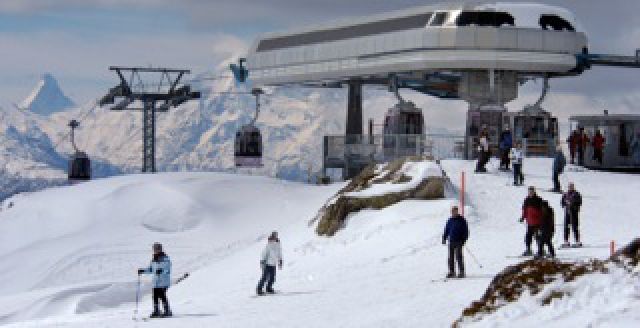 12 PERSON GONDOLA