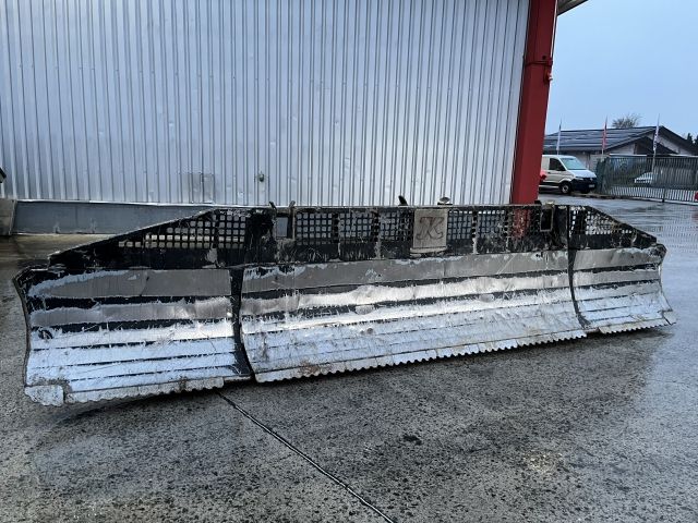 PistenBully 600 SCR Polar Winde 4,5t aktiv