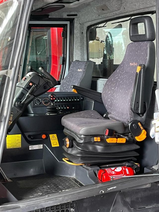 Kässbohrer Pistenbully 100 PB100