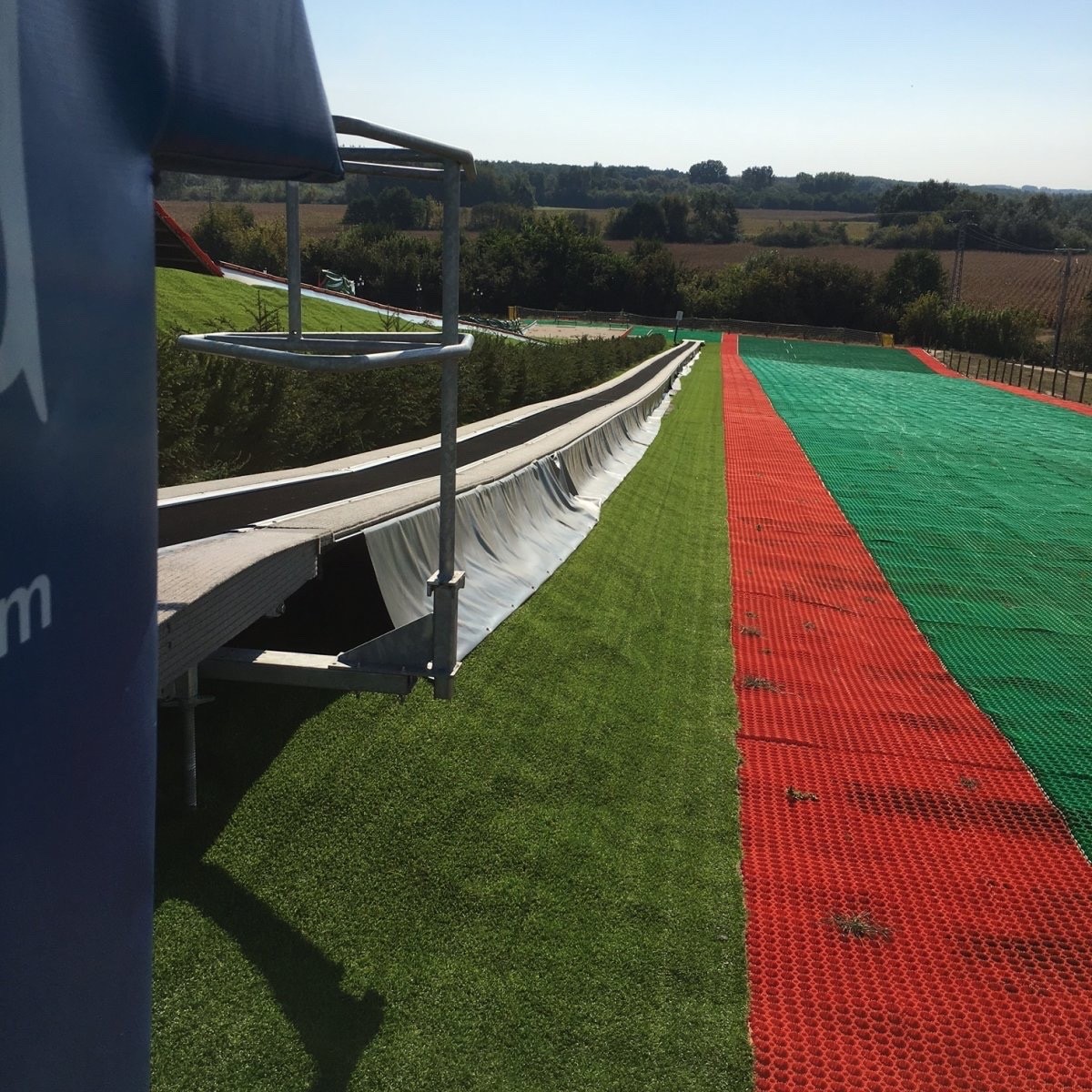 96 meter long Sunkid conveyor belt lift