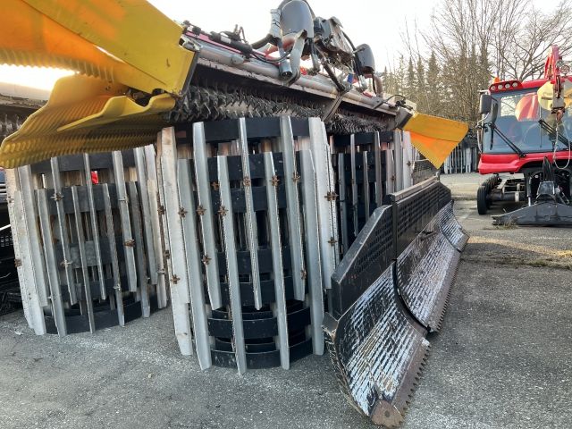 Pistenbully 600 PT 177