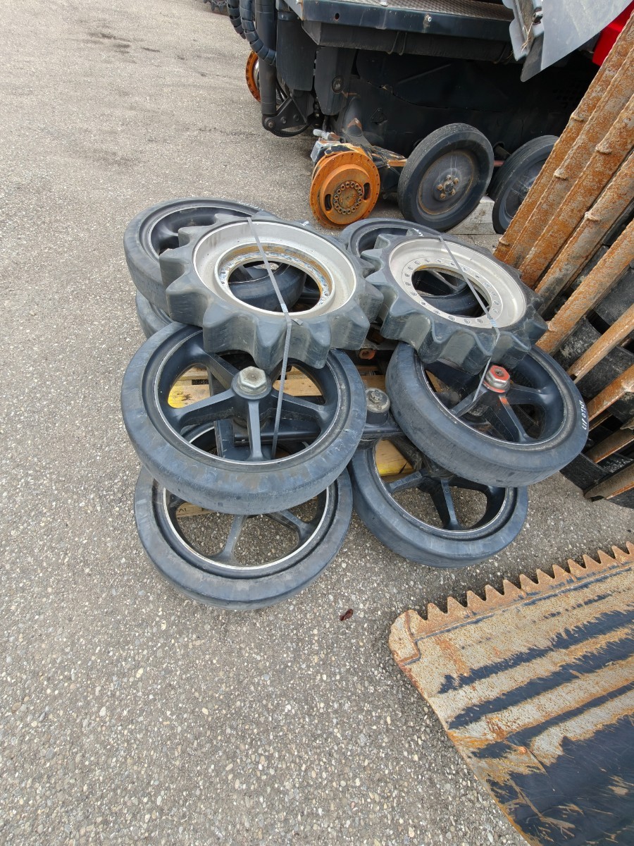 Prinoth New Leitwolf W PT-318*Mit Schweizer Zulassung**ANNIVERSARY PRICES*** PISTENTECH 15 YEARS JUBILÄUMSPREISE!!!