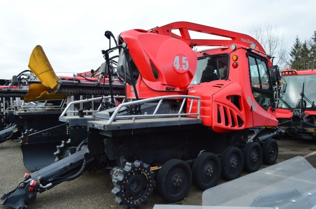 PistenBully 600 W SCR PT-240