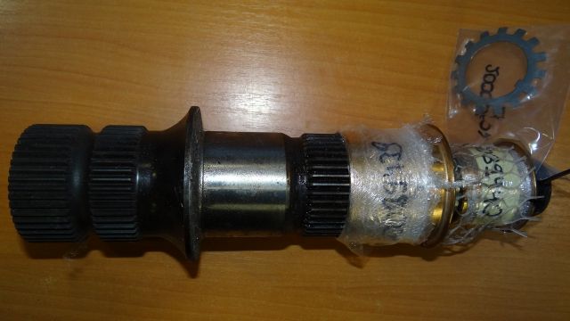 KEILWELLE RAUPENSPANNUNG LEITNER LH500 NR. 47826 - NEU