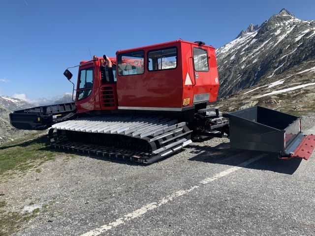Kässbohrer PB 300 mit Personenkabine