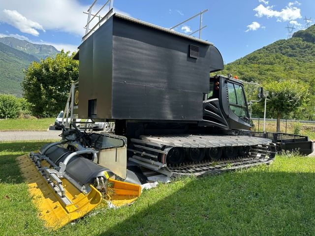 FOOD TRACK!!! PistenBully 600 PT-238