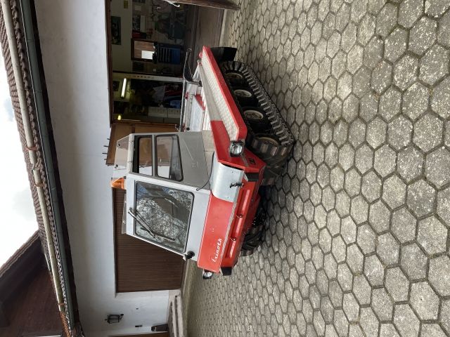 Prinoth P4