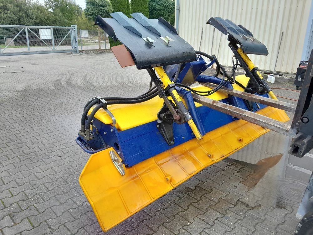Pistenbully PB 100